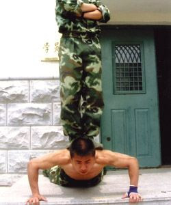 how do chinese training army men