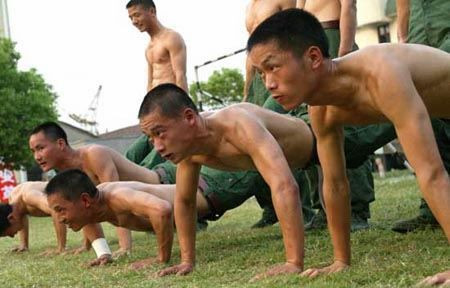 chinese soldiers training, pla push-up training