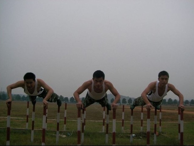 army training in china, soldiers push-up
