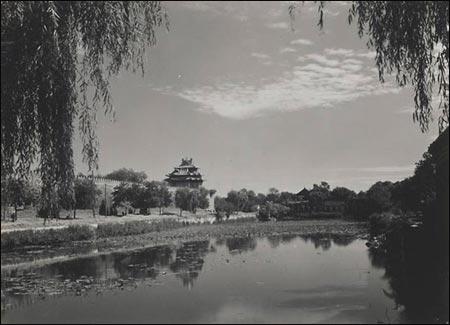 old beijing pictures, corner tower of the forbidden city of beijing