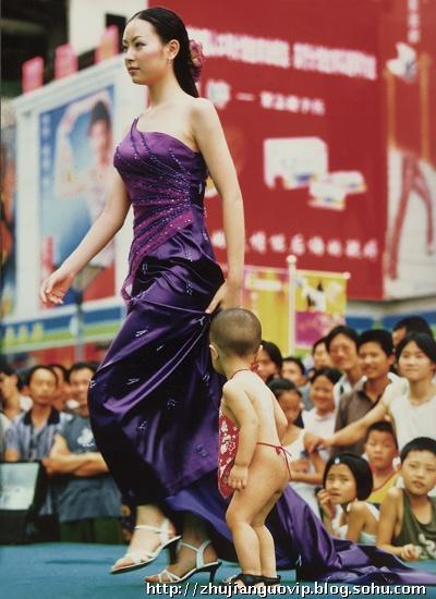 model and baby in chengdu, capital of sichuan province