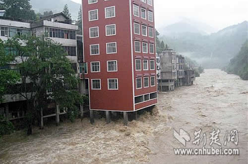 building in river, funny picture from china