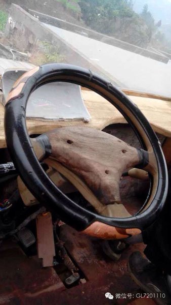 wood made pickup truck