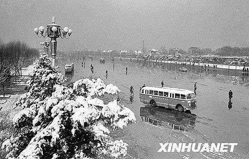west chang'an avenue of beijing in 1964