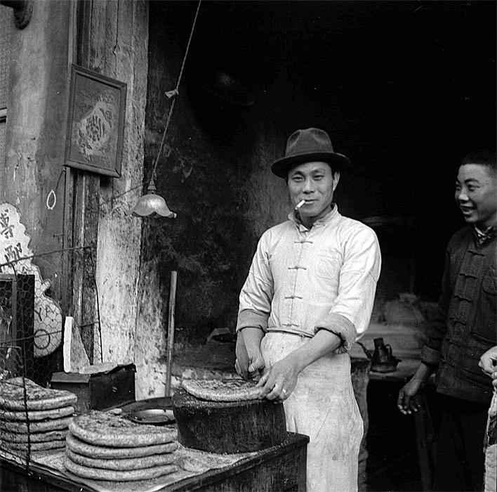 baker in shanghai in 1945