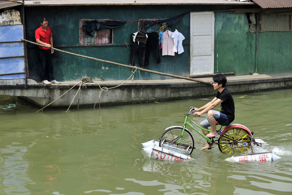 Homemade Bicycle for Crossing River