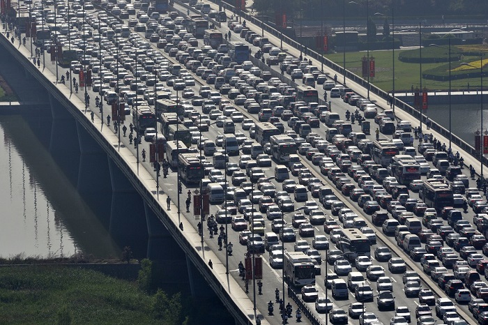 a traffic jam in taiyuan may of 2013