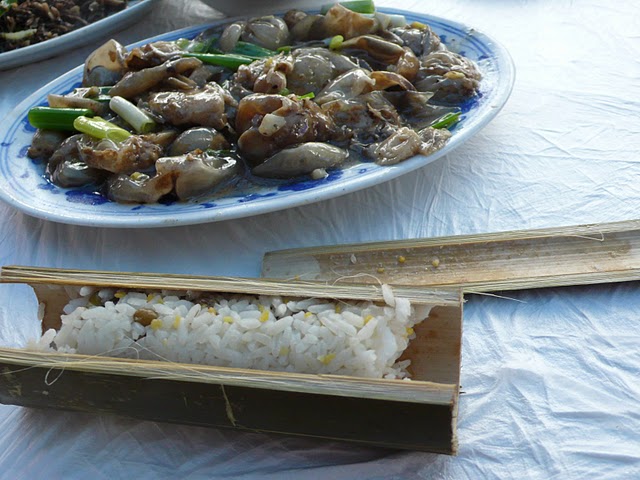using bamboo cooking steamed rice, guizhou picture