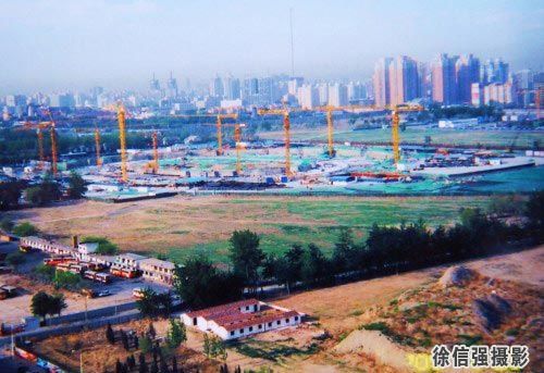 construction pictures of the olympic 