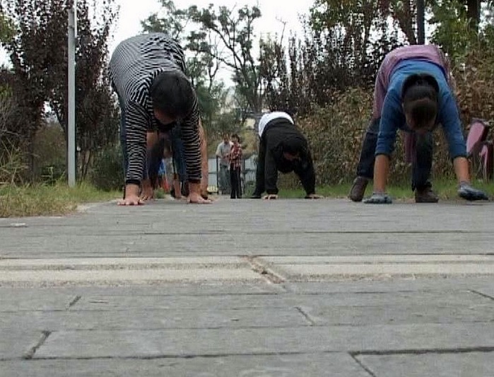 morning exercise in chinese park