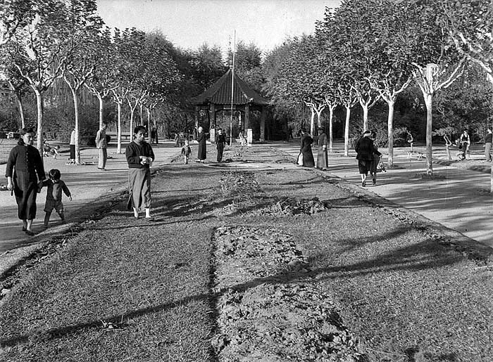 A Park in Shanghai, old shanghai
