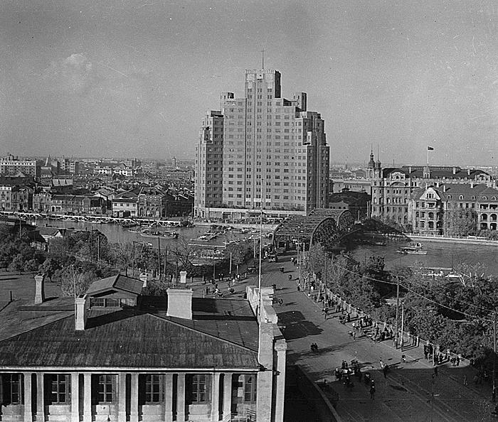 view of old shanghai in 1945, suchow creek and hotel