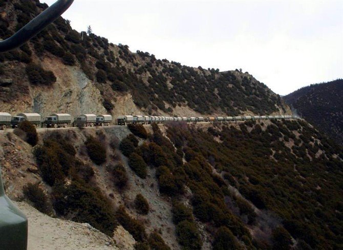 pictures of sichuan-tibet highway transportation