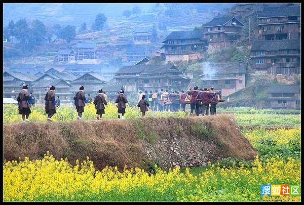 beautiful dong village in guangxi