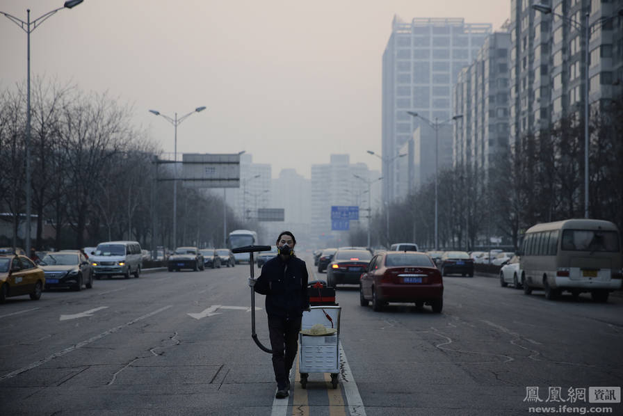 100-Day Performance Art Piece: Dust Vacuumed downtown